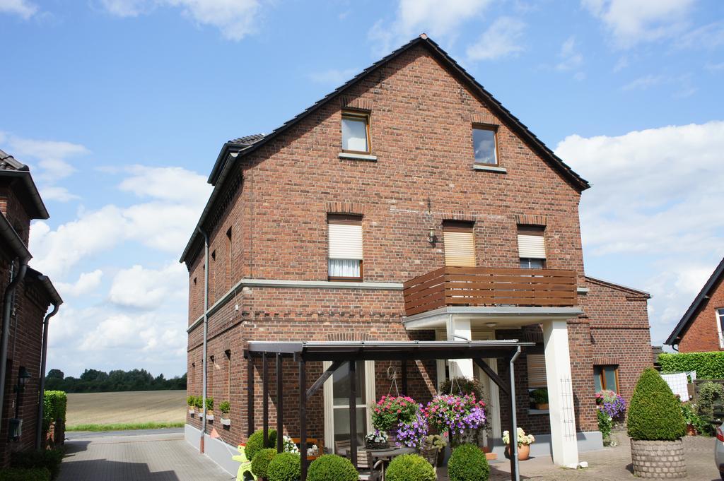 Ferienwohnung Poettershof Krefeld Værelse billede