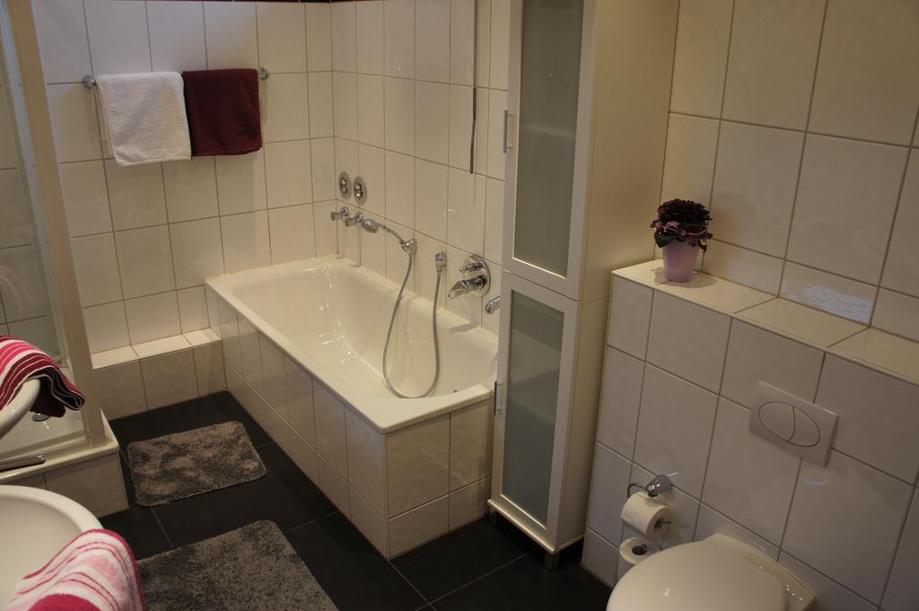 Ferienwohnung Poettershof Krefeld Værelse billede